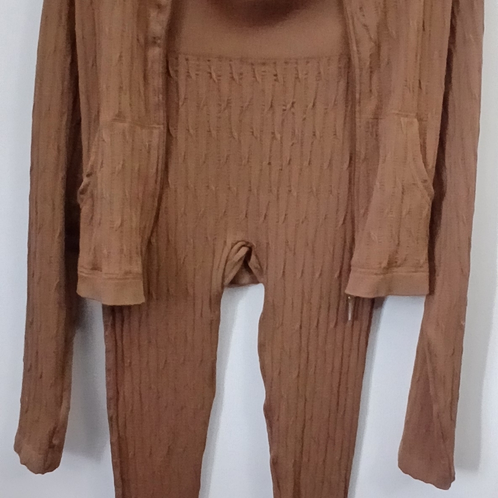 In Motion Textured Brown Women's Leggings With Zip Up Top